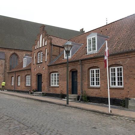 Pilgrimshuset Maribo Hotel Bagian luar foto