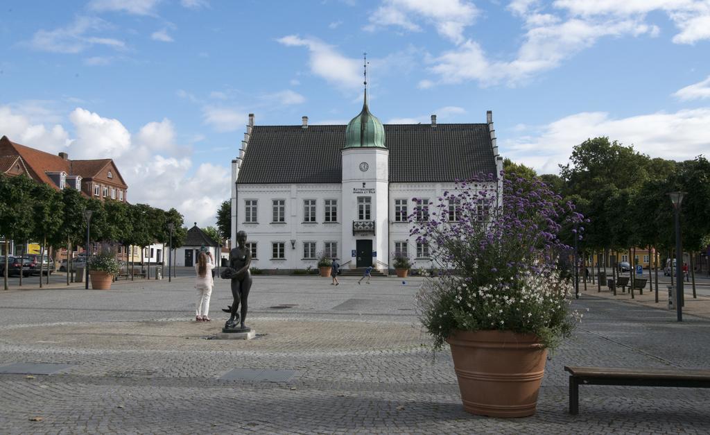 Pilgrimshuset Maribo Hotel Bagian luar foto